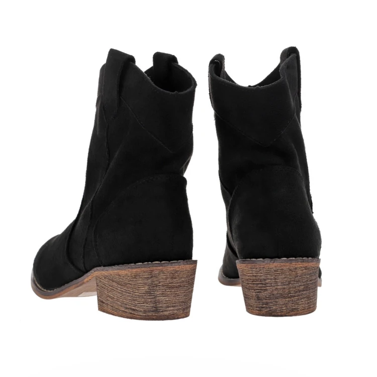 czarne-botki-zamszowe-boho-na-niskim-obcasie-wsuwa