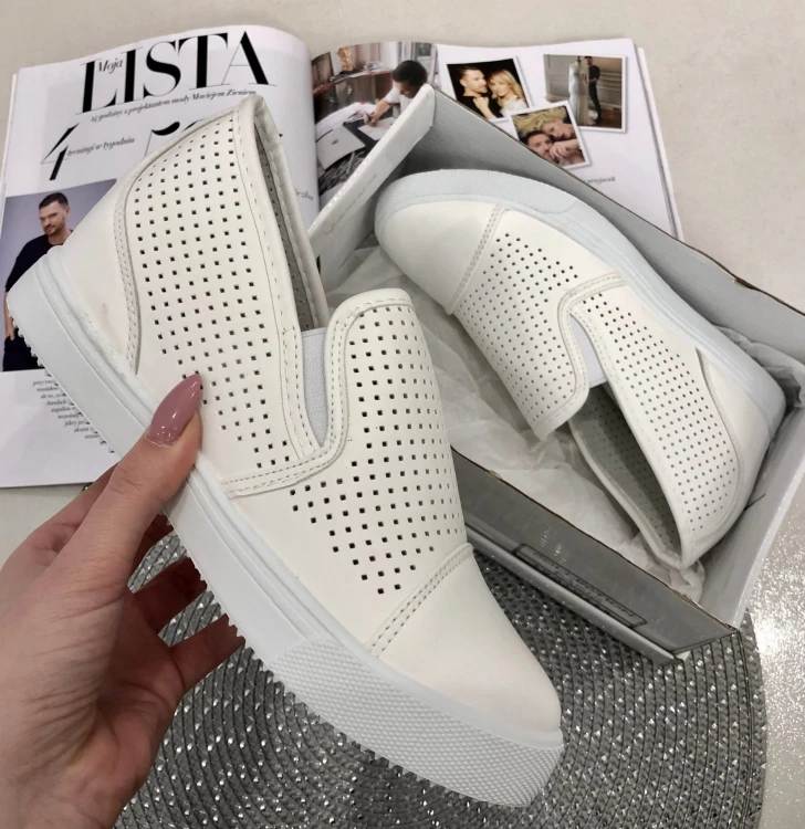 biae-sneakersy-damskie-azurowe-buty-sportowe-z-ukr