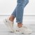 bezowe-eleganckie-sneakersy-damskie-na-grubej-pode