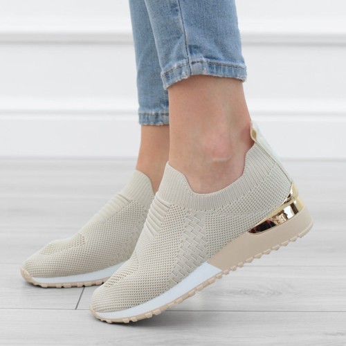 bezowe-zote-sneakersy-adidasy-damskie-wsuwane-wygo