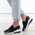 czarne-damskie-sneakersy-wsuwane-slip-on-buty-spor