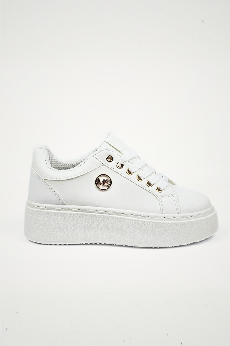 sneakersy