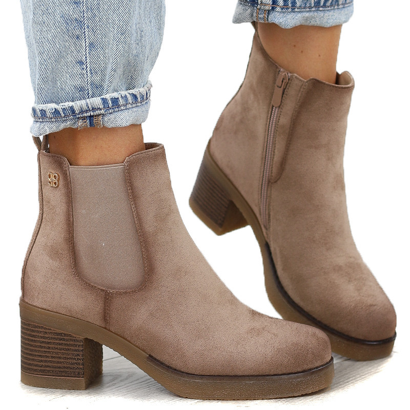 Workery czy ocieplane botki? Wybieramy idealne buty na polską „niepogodę”